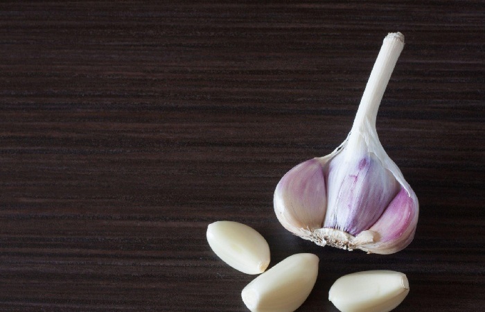 Benefits of Garlic Uses and Side Effects