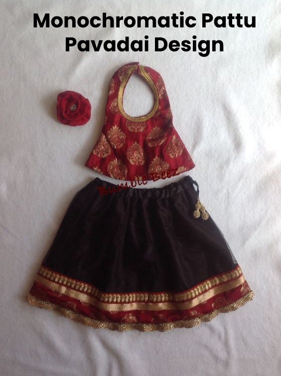 Monochromatic Pattu Pavadai Design