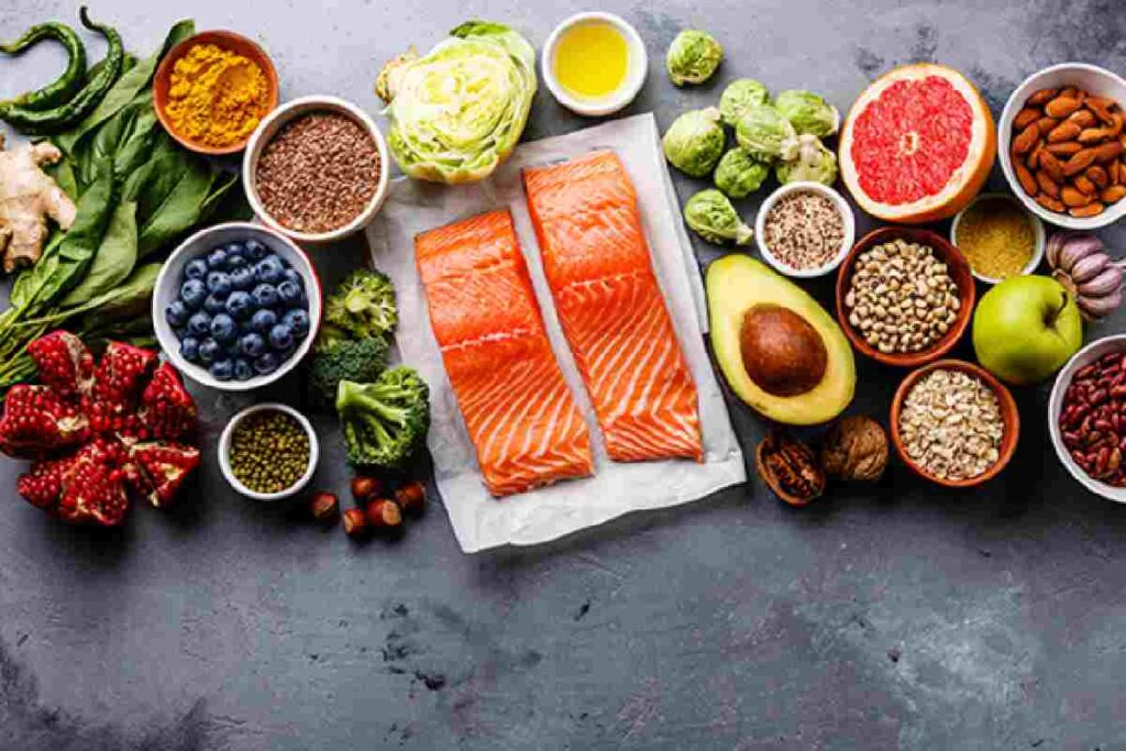 wellhealthorganic.com:to-increase-immunity-include-winter-foods-in-your-diet-health-tips-in-hindi