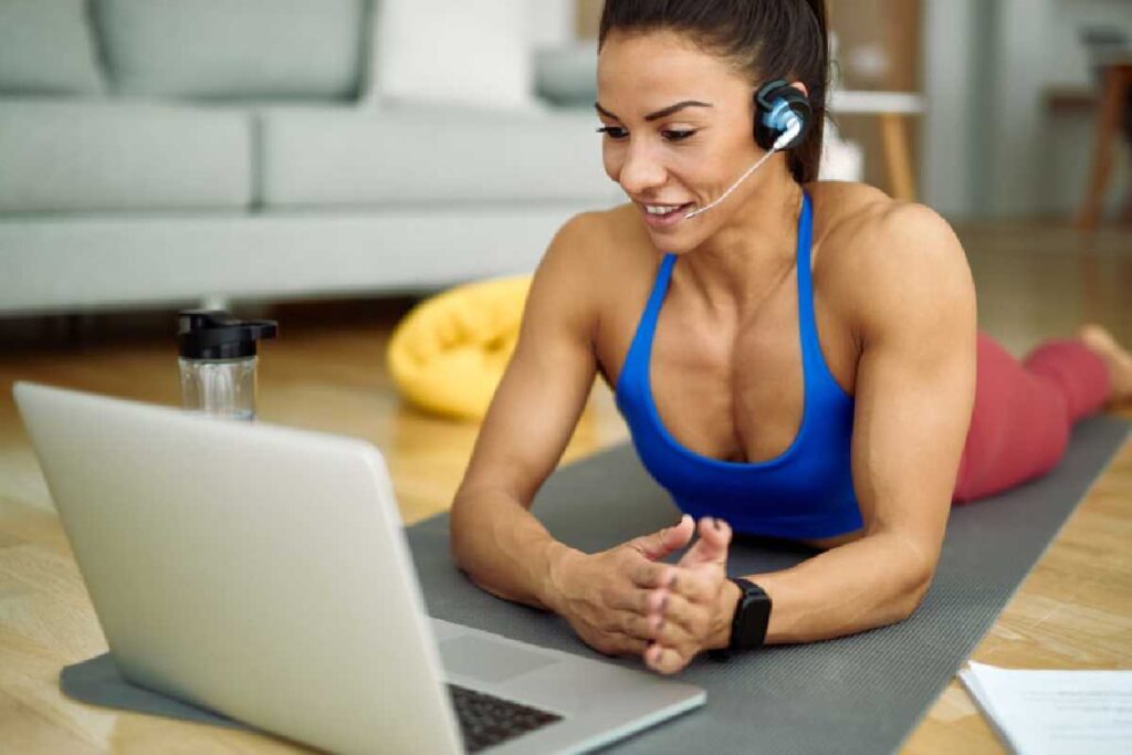 6 social media marketing strategies for your fitness clothing line