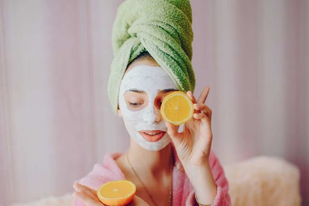 7 Fantastic Homemade Face Masks For Instant Shine And Justice